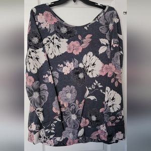 XL Old Navy Active Women's Sweater w/ back keyhole cut out